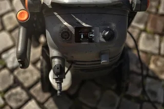 navadeci digitalni displej